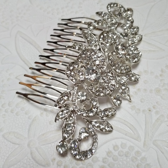 Beautiful Clear Rhinestone Prom Bridal Hair Comb - Picture 4 of 8